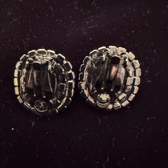 Vintage Red glass Ruby clip on earrings 5/8 inch wide prong set - Picture 5 of 10